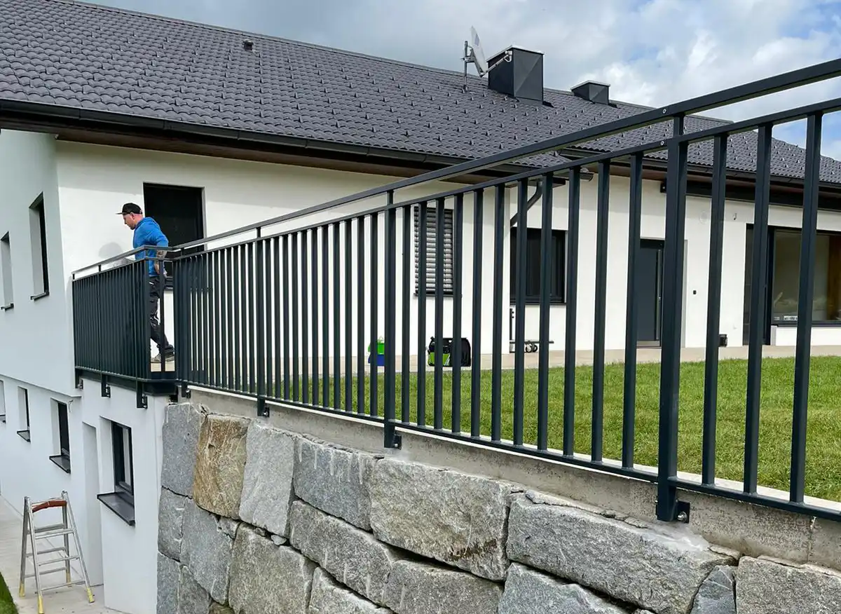 Geländer für Stiege mit Handlauf