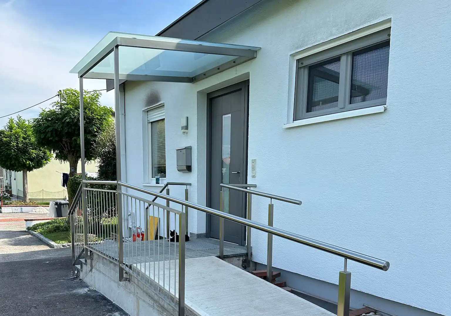 Edelstahlgeländer mit Verkleidung für Balkon