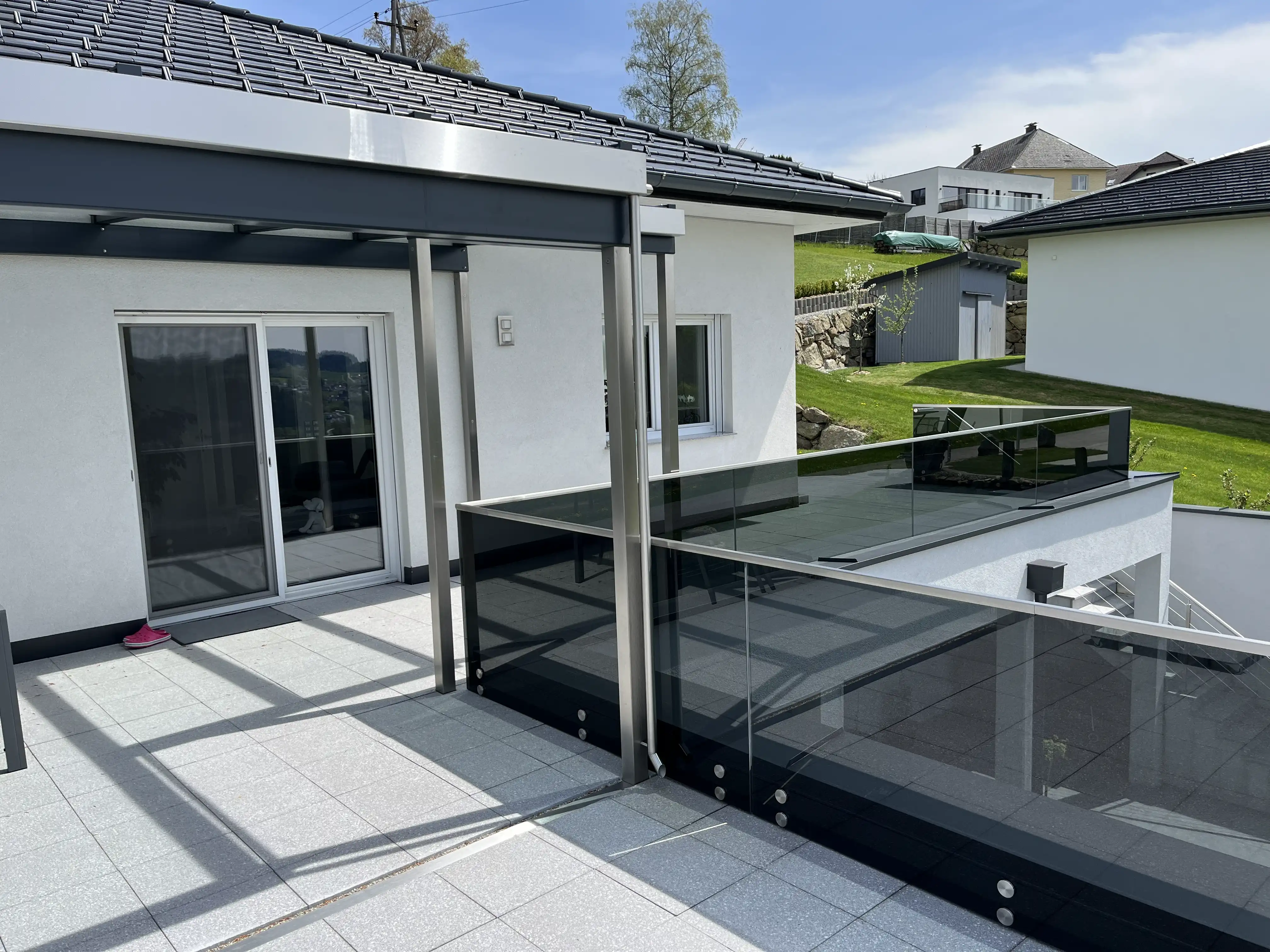 Geländer Terrasse mit Glaselementen