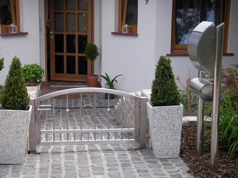 Gartentor aus Edelstahl oder Niro