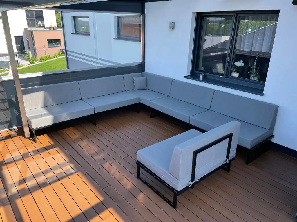 Terrassenüberdachung mit Windfang