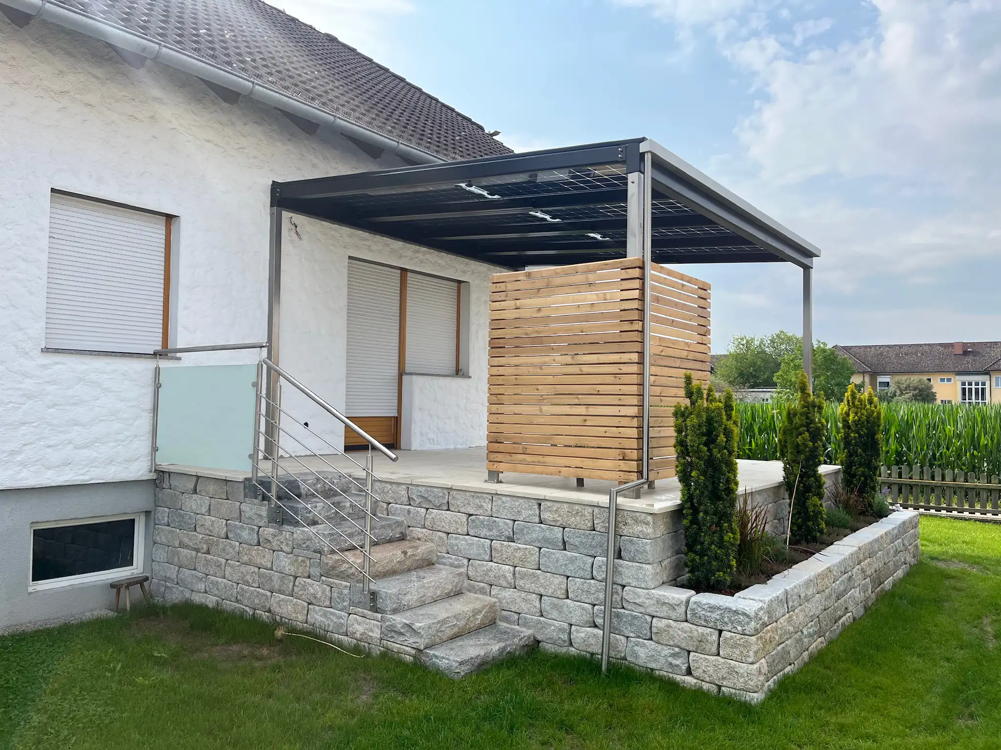 Terrassenüberdachung mit Photovoltaik