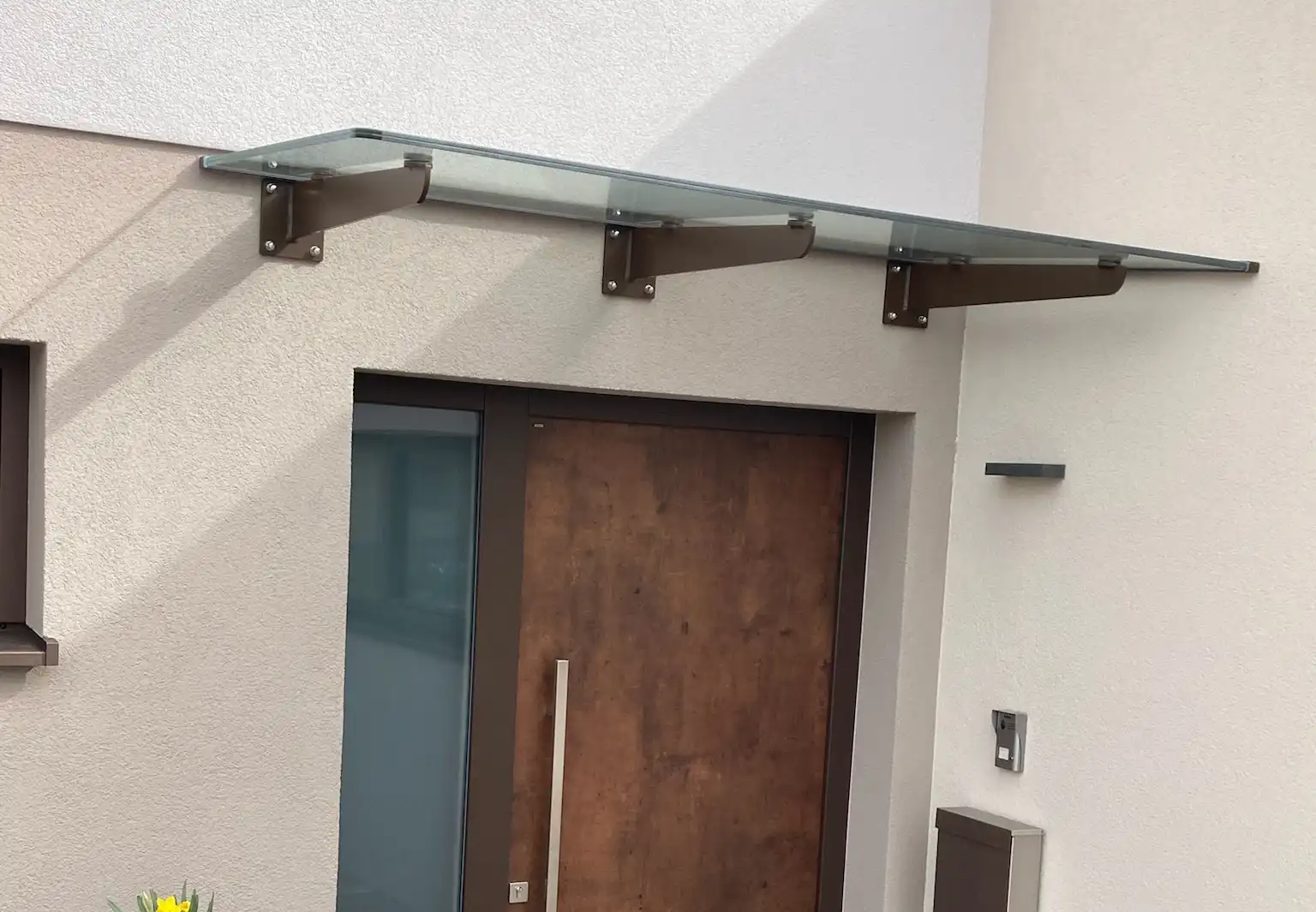 Überdachung Haustüre mit Wandhalterung